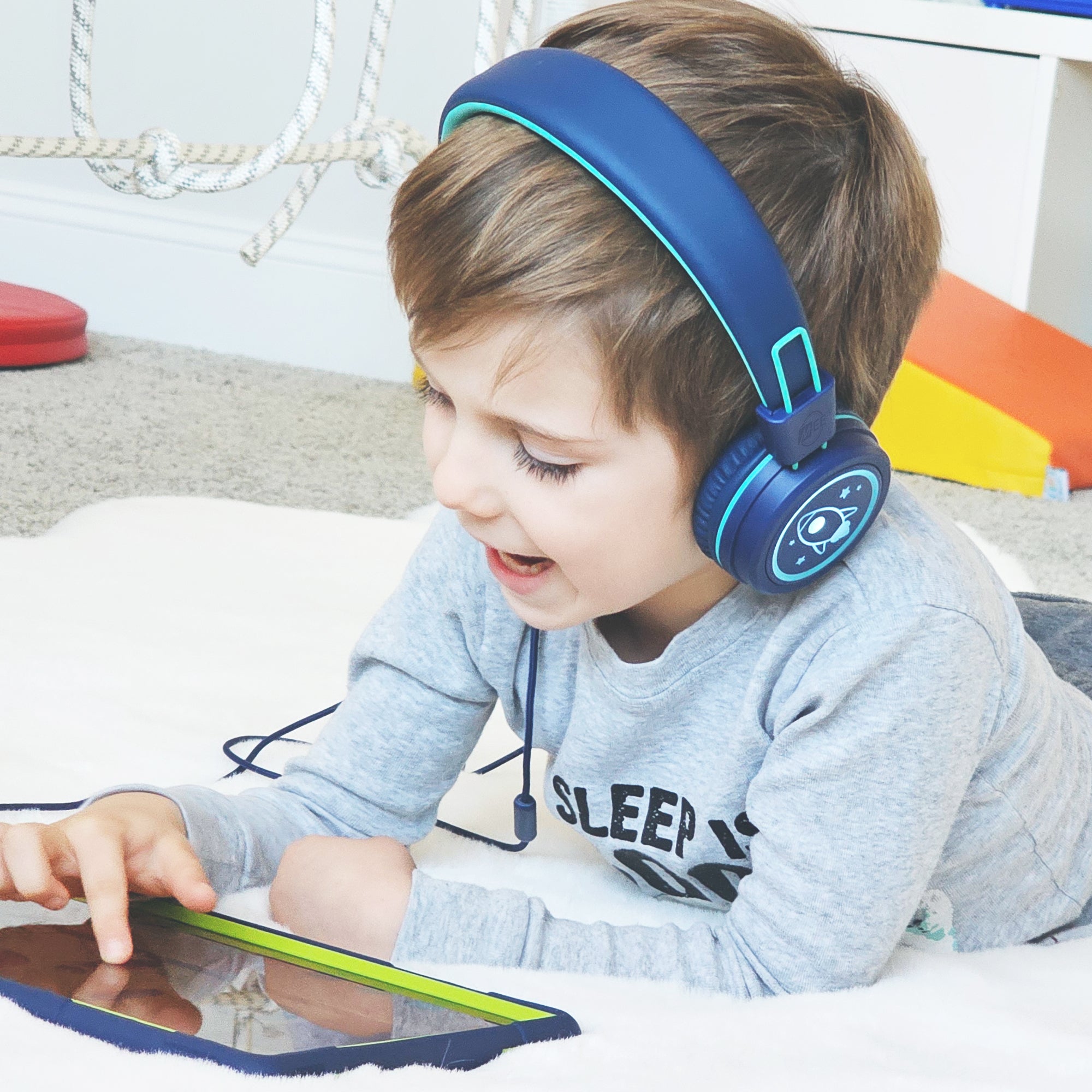 Image of MEE audio KidJamz KJ55BT Bluetooth Wireless Safe Listening Headphones for Children with LED Lights, 85dB Volume Limiter, Microphone, & 40h battery; Kids Headset for School / iPhone / iPad / Tablet