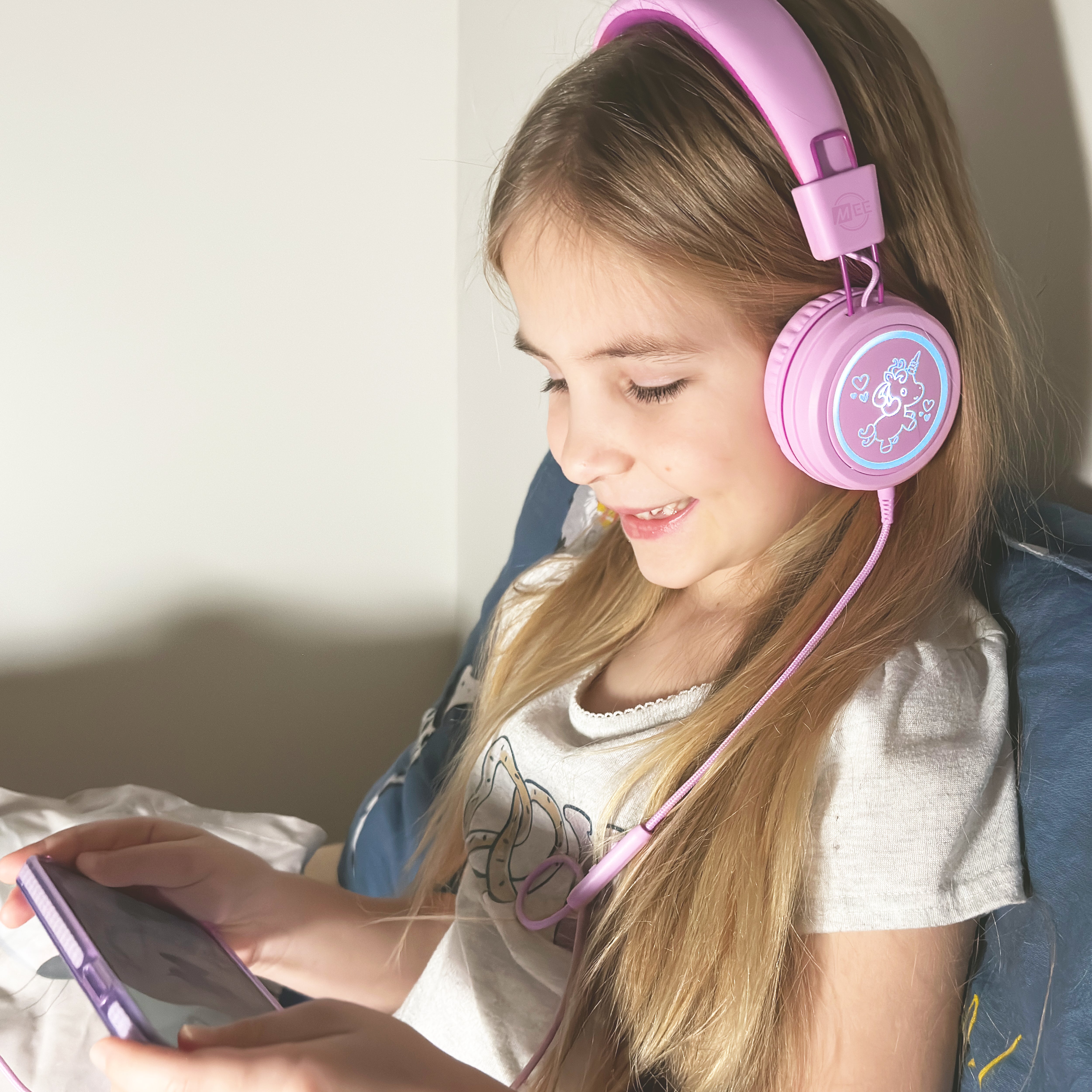Image of KidJamz KJ55 Safe Listening USB-C Headphones for Kids with LED Lights.
