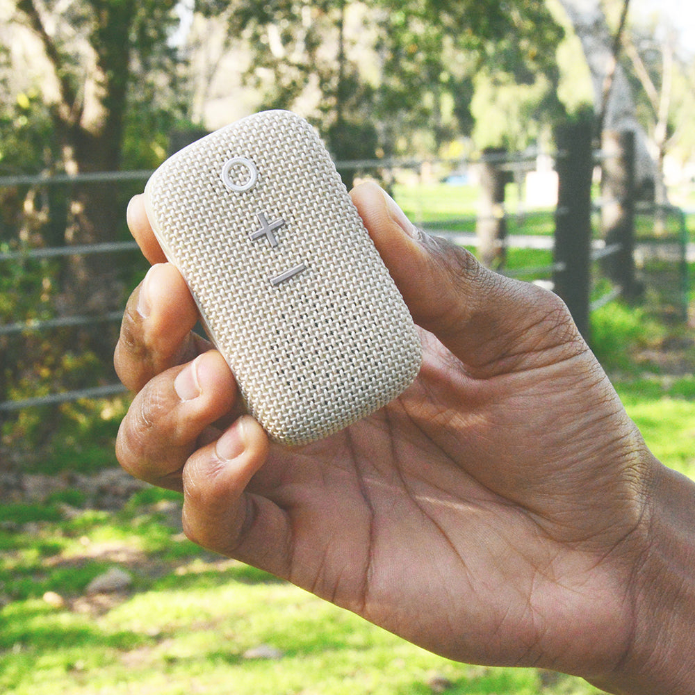 Image of MEE audio goSPKR Wearable Clip-on Bluetooth Speaker