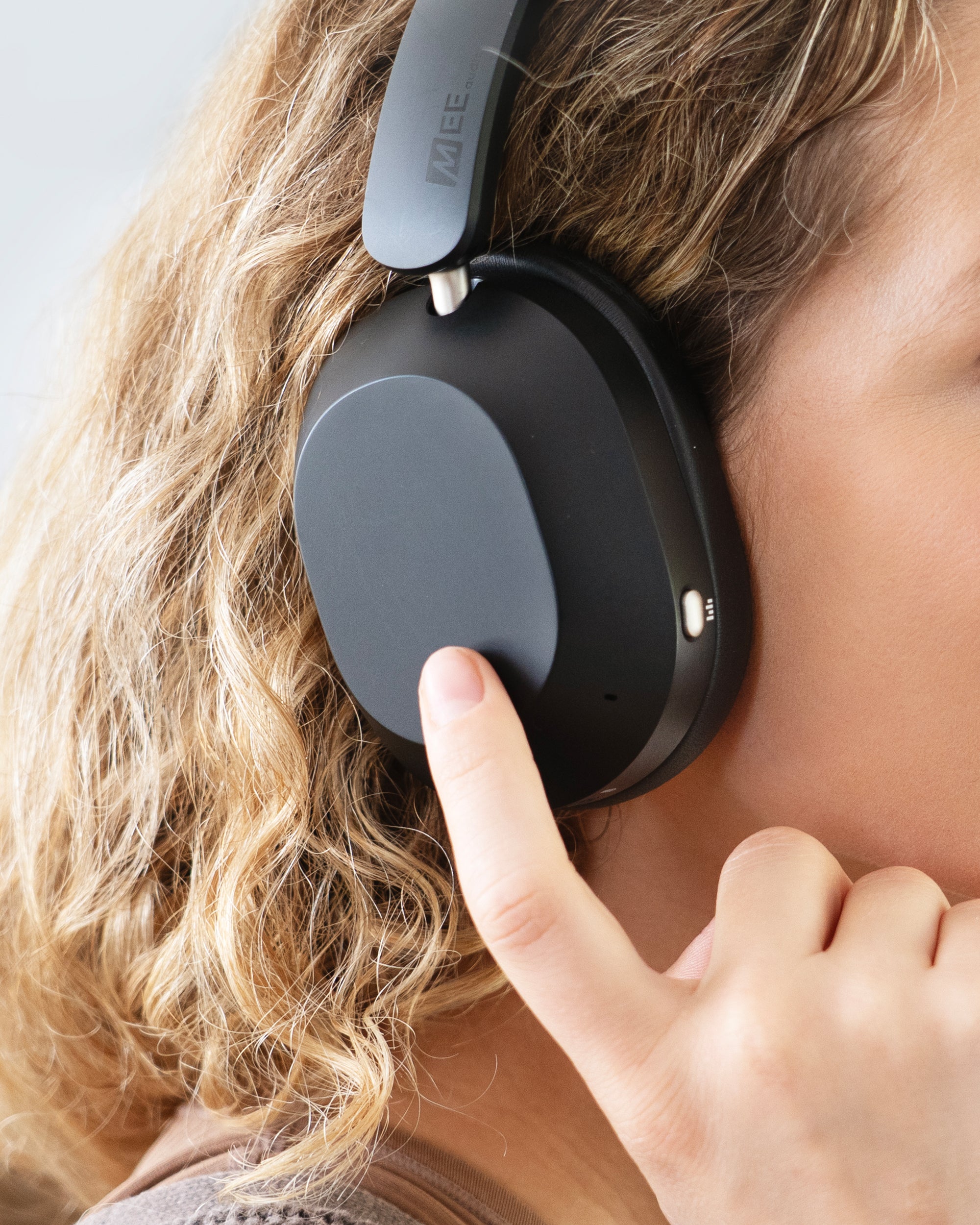 NEW 2026] Matrix Cinema 3D Wireless TV Headphones for Bluetooth