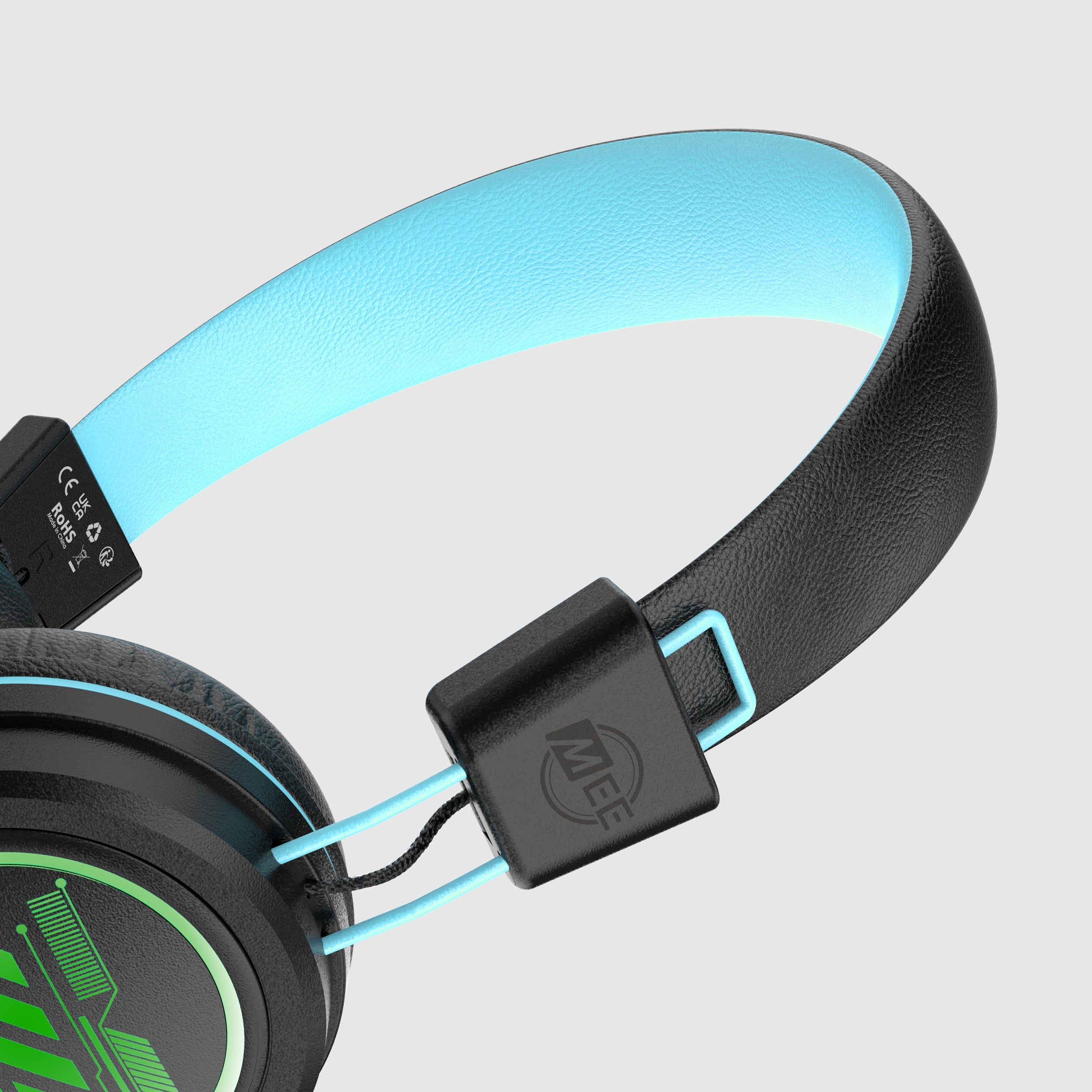 Close-up of the adjustable headband of a black and turquoise headset, highlighting the brand logo 'me' on the connector and modern design.