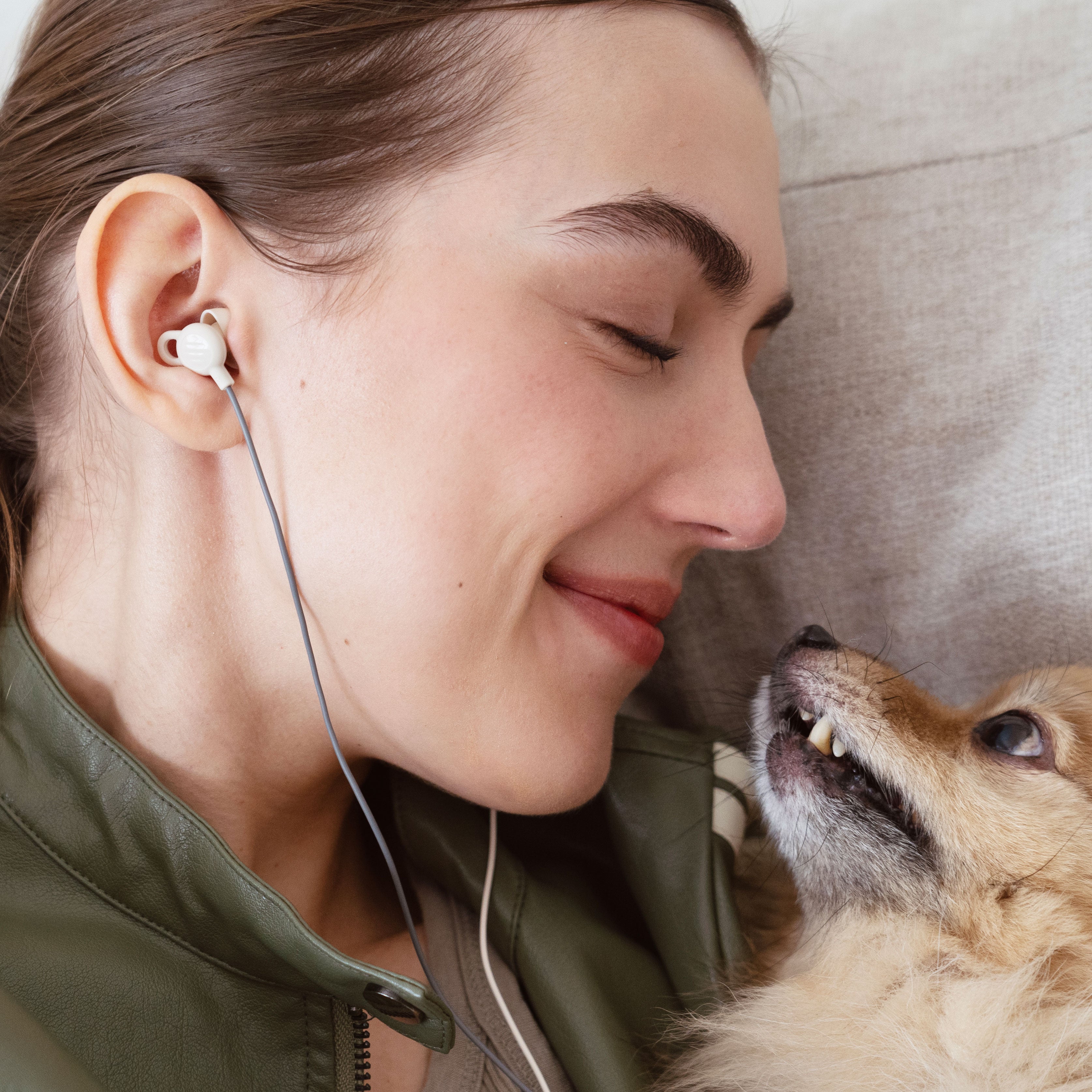 SleepTones USB-C Wired Silicone Sleeping Earbuds with Built-In Mic & Volume Controls (USB Type C Plug)